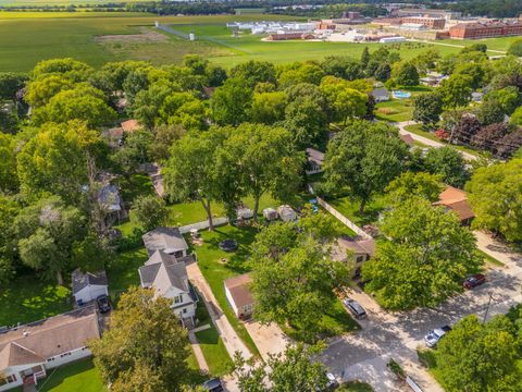 Tiny photo for 1702 S Plum Street, Pontiac, IL 61764 (MLS # 12457689)