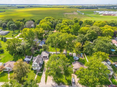 Tiny photo for 1702 S Plum Street, Pontiac, IL 61764 (MLS # 12457689)