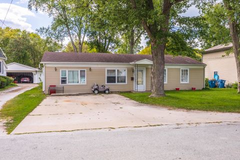 Tiny photo for 1702 S Plum Street, Pontiac, IL 61764 (MLS # 12457689)