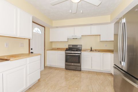 Tiny photo for 1702 S Plum Street, Pontiac, IL 61764 (MLS # 12457689)