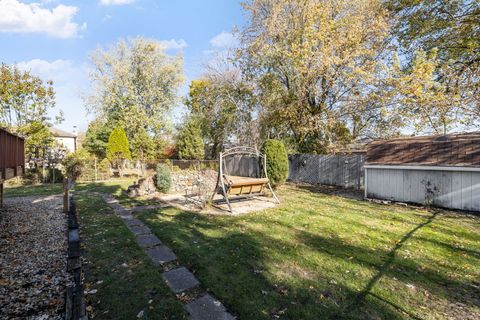 Tiny photo for 8519 Lorel Avenue, Burbank, IL 60459 (MLS # 12514106)