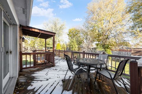 Tiny photo for 8519 Lorel Avenue, Burbank, IL 60459 (MLS # 12514106)