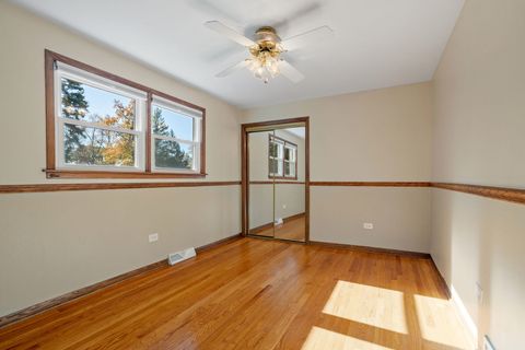 Tiny photo for 8519 Lorel Avenue, Burbank, IL 60459 (MLS # 12514106)