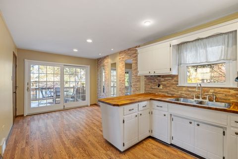 Tiny photo for 8519 Lorel Avenue, Burbank, IL 60459 (MLS # 12514106)