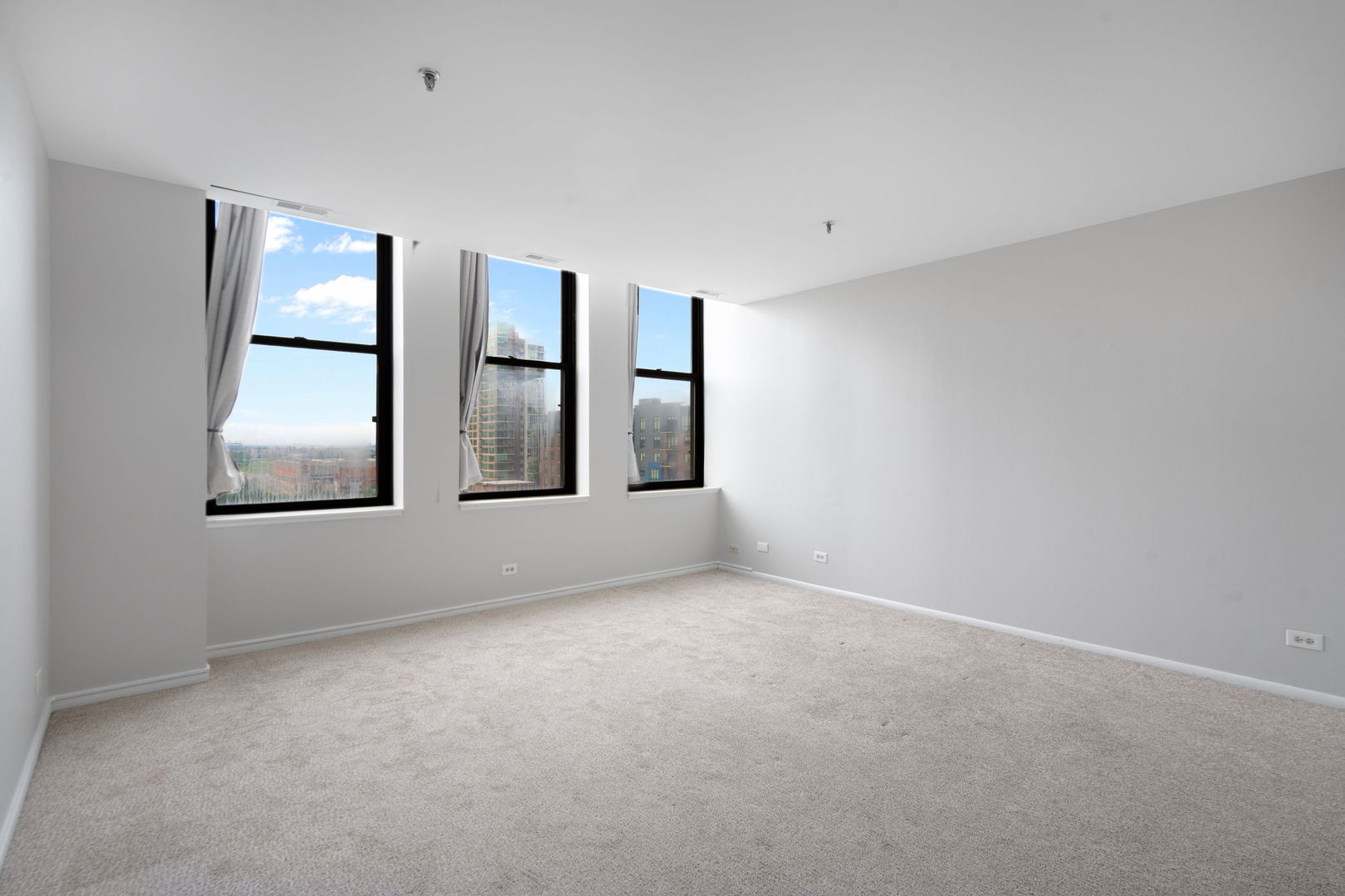 780 S federal Street 909