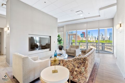 Tiny photo for 1211 S Prairie Avenue #4805, Chicago, IL 60605 (MLS # 12448719)