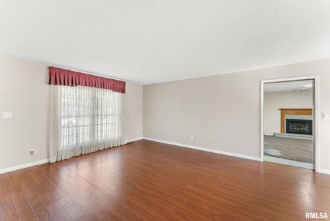 Tiny photo for 1415 W 59TH Street, Davenport, IA 52806 (MLS # QC4269288)