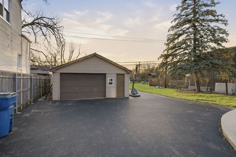 Tiny photo for 14426 Springfield Avenue, Midlothian, IL 60445 (MLS # 12614243)