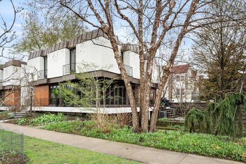 Tiny photo for 312 Barton Avenue, Evanston, IL 60202 (MLS # 12623475)