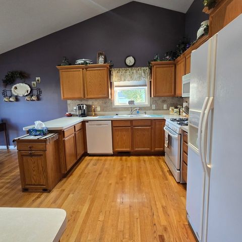 Tiny photo for 664 Magnolia Street, DeKalb, IL 60115 (MLS # 12478379)