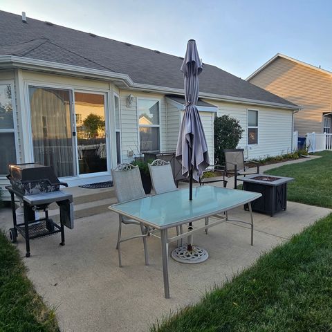 Tiny photo for 664 Magnolia Street, DeKalb, IL 60115 (MLS # 12478379)