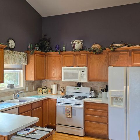 Tiny photo for 664 Magnolia Street, DeKalb, IL 60115 (MLS # 12478379)