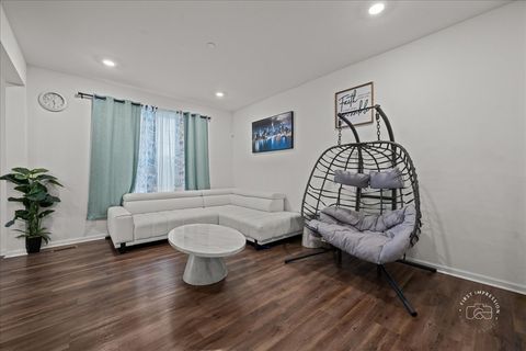 Tiny photo for 1128 Hawk Hollow Drive, Yorkville, IL 60560 (MLS # 12540397)