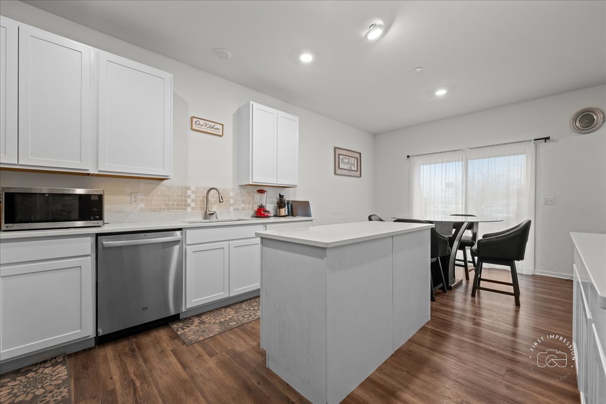 1128 Hawk Hollow Drive