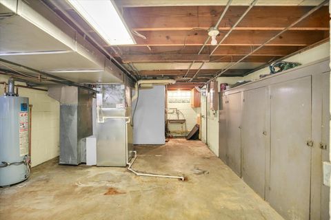 Tiny photo for 910 W SPRINGFIELD Avenue, Champaign, IL 61821 (MLS # 12503518)