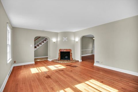 Tiny photo for 910 W SPRINGFIELD Avenue, Champaign, IL 61821 (MLS # 12503518)