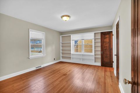 Tiny photo for 910 W SPRINGFIELD Avenue, Champaign, IL 61821 (MLS # 12503518)