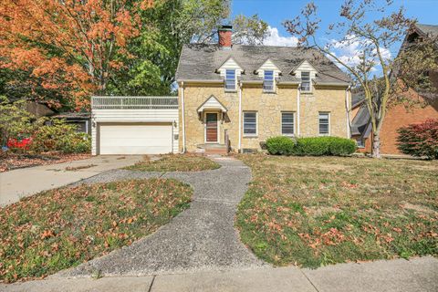 Photo of 910 W SPRINGFIELD Avenue, Champaign, IL 61821 (MLS # 12503518)