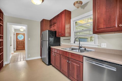 Tiny photo for 910 W SPRINGFIELD Avenue, Champaign, IL 61821 (MLS # 12503518)