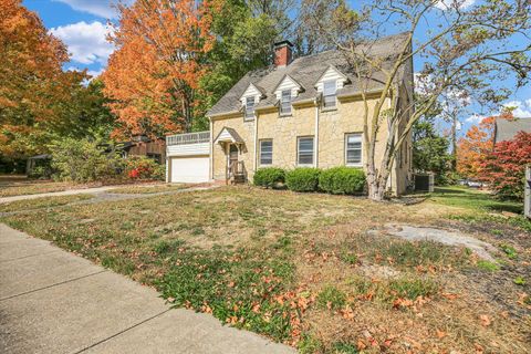 Tiny photo for 910 W SPRINGFIELD Avenue, Champaign, IL 61821 (MLS # 12503518)