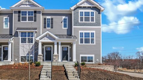 2259 Glacier Street Mundelein IL 60060
