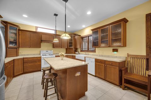 Tiny photo for 2161 Burnham Court, Algonquin, IL 60102 (MLS # 12500928)