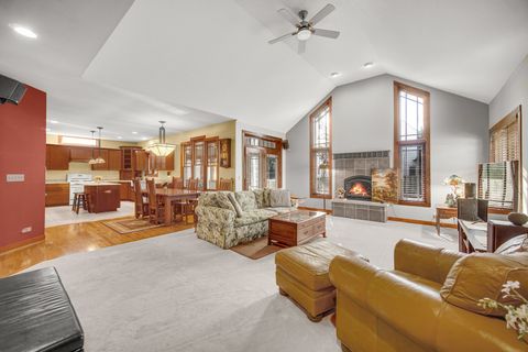 Tiny photo for 2161 Burnham Court, Algonquin, IL 60102 (MLS # 12500928)