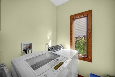 Tiny photo for 2161 Burnham Court, Algonquin, IL 60102 (MLS # 12500928)