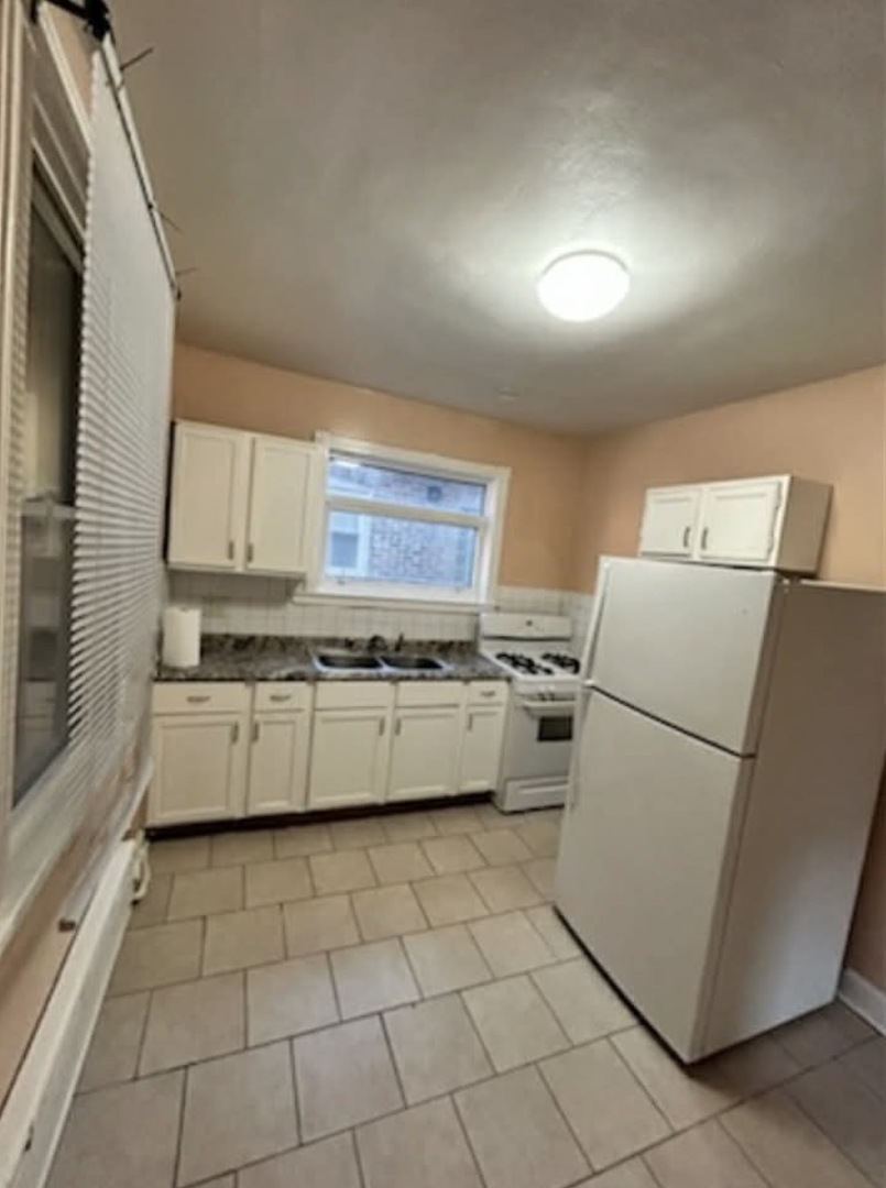 5048 W Henderson Street 2R