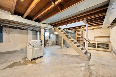 Tiny photo for 505 Mosedale Street, St. Charles, IL 60174 (MLS # 12596359)