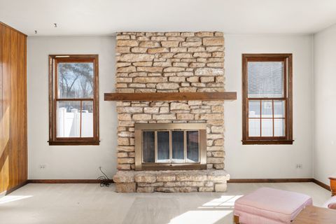 Tiny photo for 505 Mosedale Street, St. Charles, IL 60174 (MLS # 12596359)