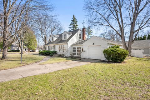 Tiny photo for 505 Mosedale Street, St. Charles, IL 60174 (MLS # 12596359)