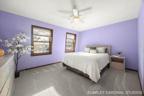 Tiny photo for 307 Leeds Court, Naperville, IL 60565 (MLS # 12557776)