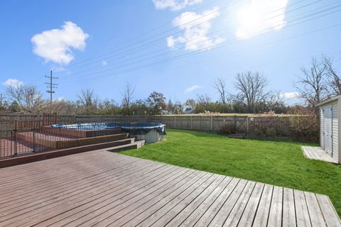 Tiny photo for 5229 Beechwood Avenue, Gurnee, IL 60031 (MLS # 12518441)