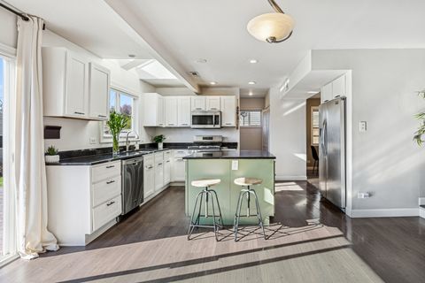 Tiny photo for 5229 Beechwood Avenue, Gurnee, IL 60031 (MLS # 12518441)