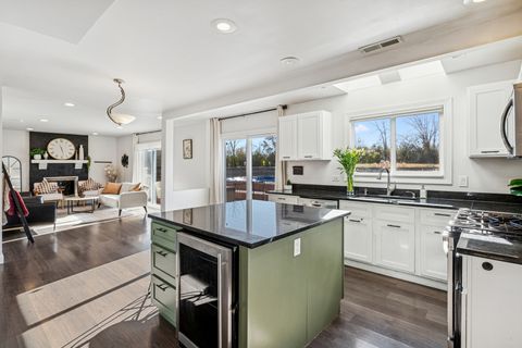 Tiny photo for 5229 Beechwood Avenue, Gurnee, IL 60031 (MLS # 12518441)