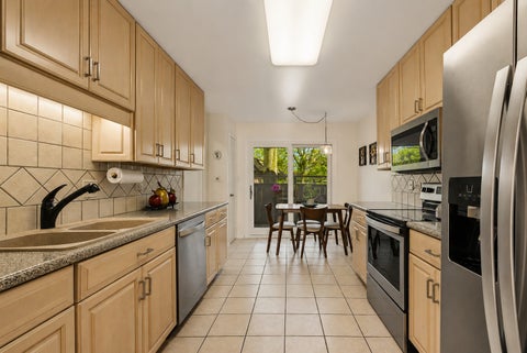 Tiny photo for 404 Shoreline Road #298, Lake Barrington, IL 60010 (MLS # 12674988)