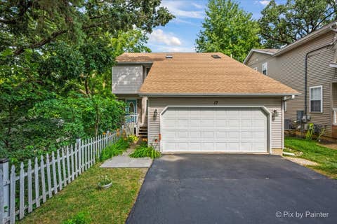 Photo of 17 Hillcrest Avenue, Fox Lake, IL 60020 (MLS # 12716060)