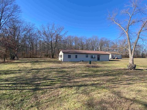 Tiny photo for 7038 Robin Roads, DuBois, IL 62831 (MLS # 100000475)