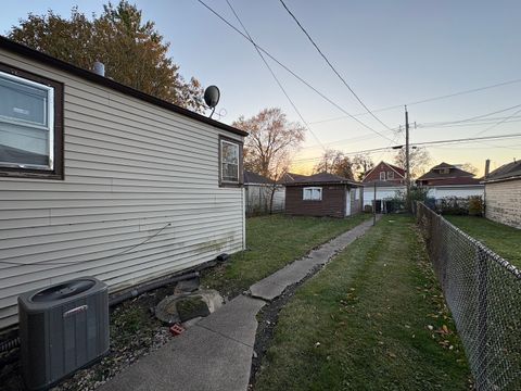 Tiny photo for 10050 S Green Street, Chicago, IL 60643 (MLS # 12517719)