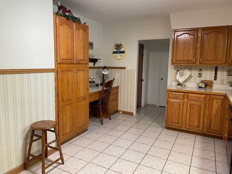 Tiny photo for 1020 N 18th Street, Mt Vernon, IL 62864 (MLS # 12605599)