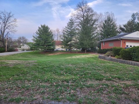 Tiny photo for 1020 N 18th Street, Mt Vernon, IL 62864 (MLS # 12605599)