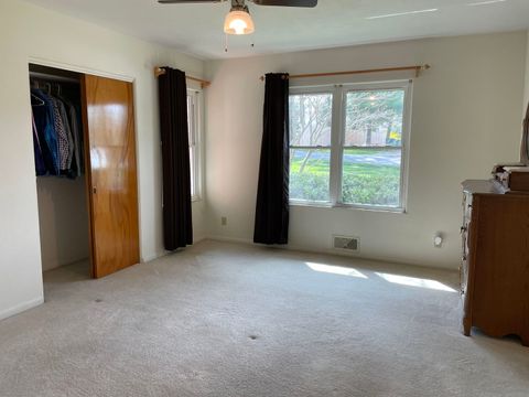 Tiny photo for 1020 N 18th Street, Mt Vernon, IL 62864 (MLS # 12605599)