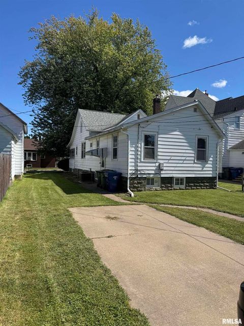Tiny photo for 620 N 4TH Street, Clinton, IA 52732 (MLS # QC4267153)
