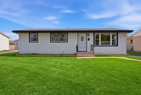 Photo of 1021 Anna Avenue, Machesney Park, IL 61115 (MLS # 12647250)
