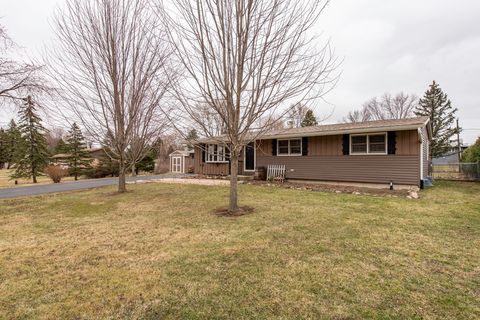 Tiny photo for 22171 W Pineview Drive, Antioch, IL 60002 (MLS # 12590527)