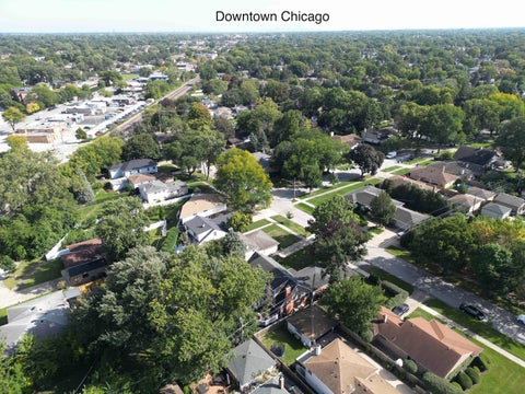 Tiny photo for 901 Park Plaine Avenue, Park Ridge, IL 60068 (MLS # 12750103)