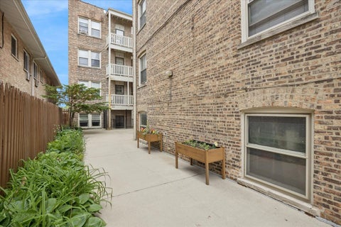Tiny photo for 838 S Scoville Avenue #3, Oak Park, IL 60304 (MLS # 12652372)