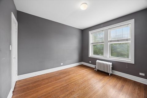 Tiny photo for 838 S Scoville Avenue #3, Oak Park, IL 60304 (MLS # 12652372)