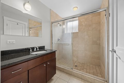 Tiny photo for 812 North Boulevard #201, Oak Park, IL 60302 (MLS # 12580017)